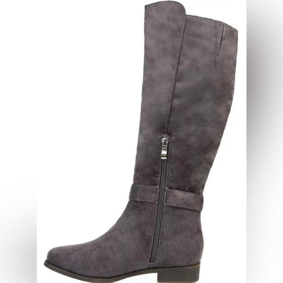 Nib Journee Collection Cate Extra Wide Calf Knee High Boots in Grey Faux Suede - Picture 4 of 11